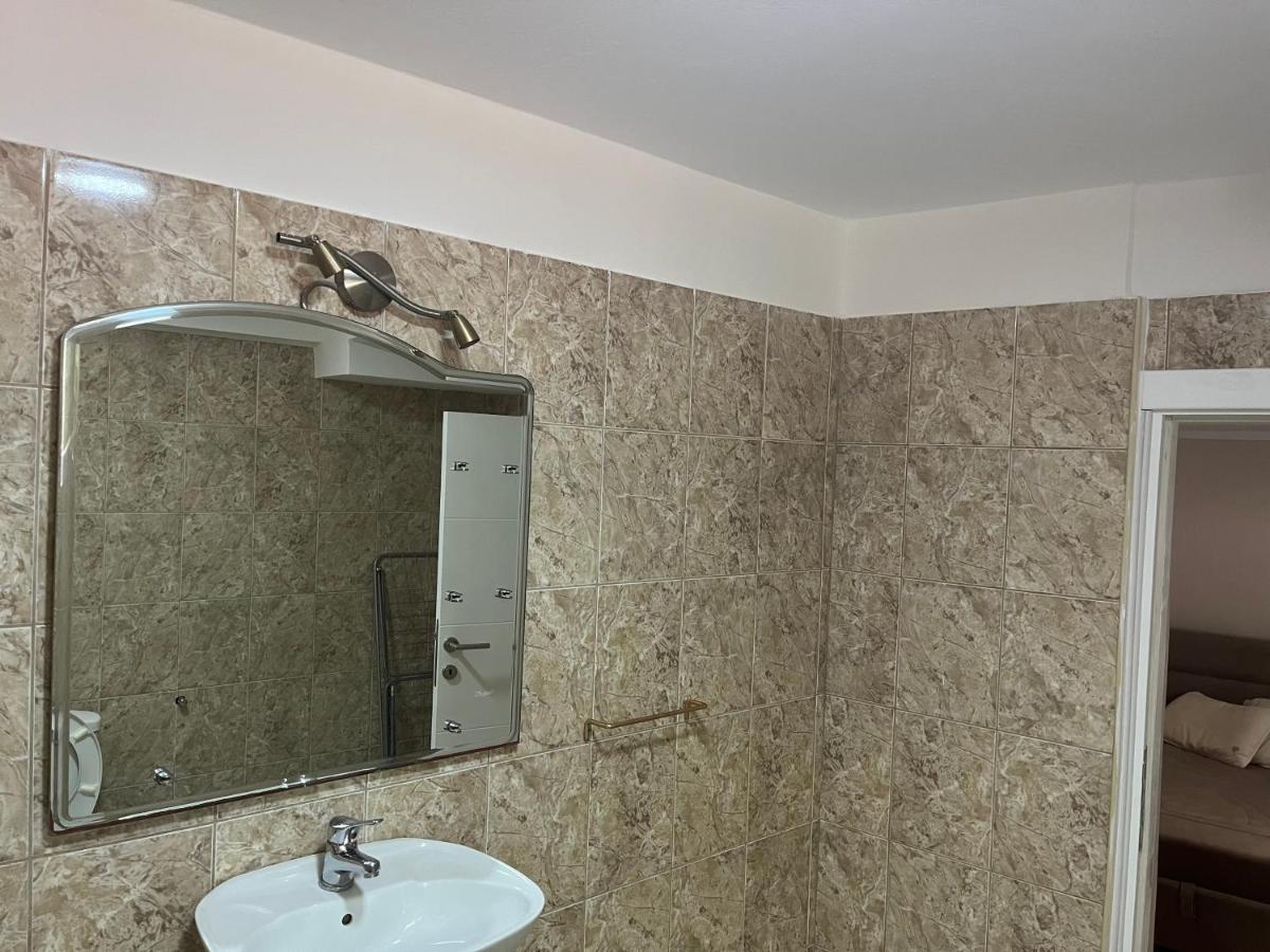 Legatum I - Bay Sight Appartement Kotor Buitenkant foto